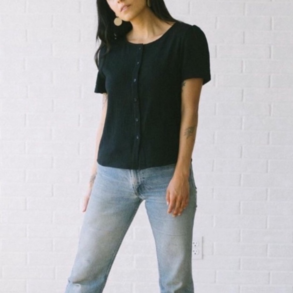 NWOT tradlands barcelona top, black, medium